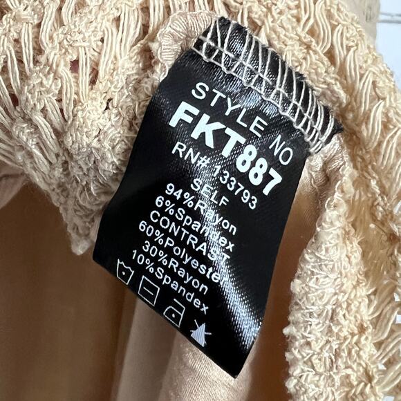 POL City Drifrter Oversized Neutral Tan Boho Top Size Small - Picture 7 of 9